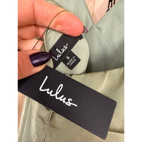 NWT Lulus Elegant Confidence Sage Satin Flutter Sleeve Cutout Maxi Dress Size S - Picture 8 of 10